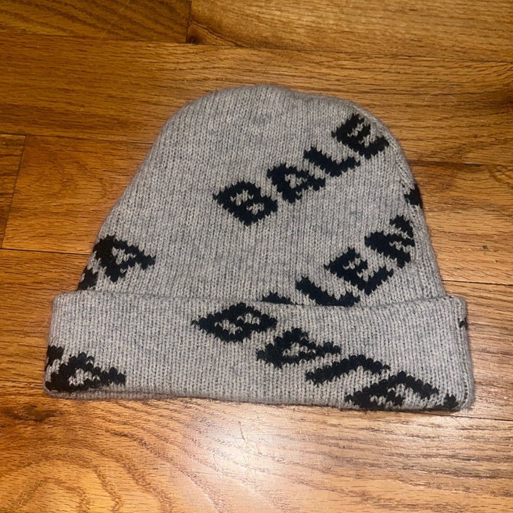 Balenciaga grey logo beanie